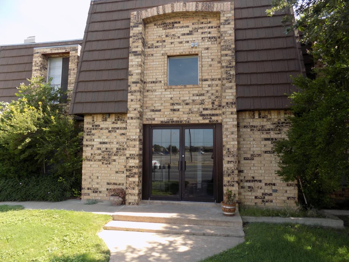 2644 Sunset Dr, Apt C