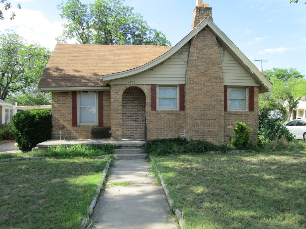 1825 W. Avenue J