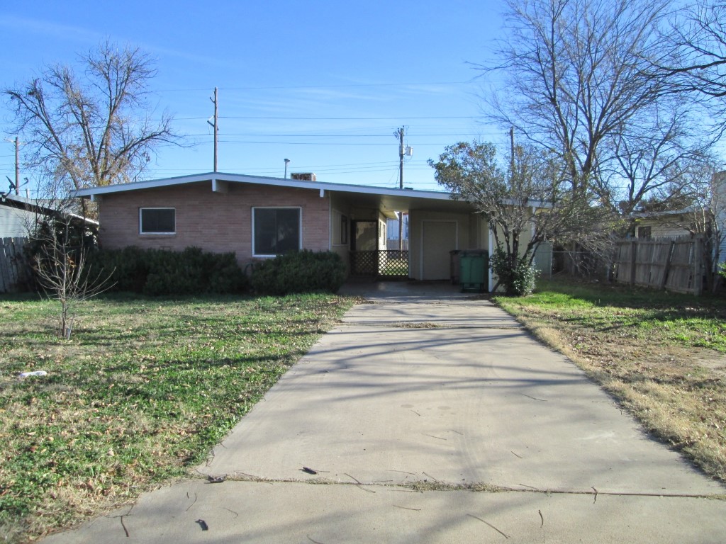 3123 San Antonio St.