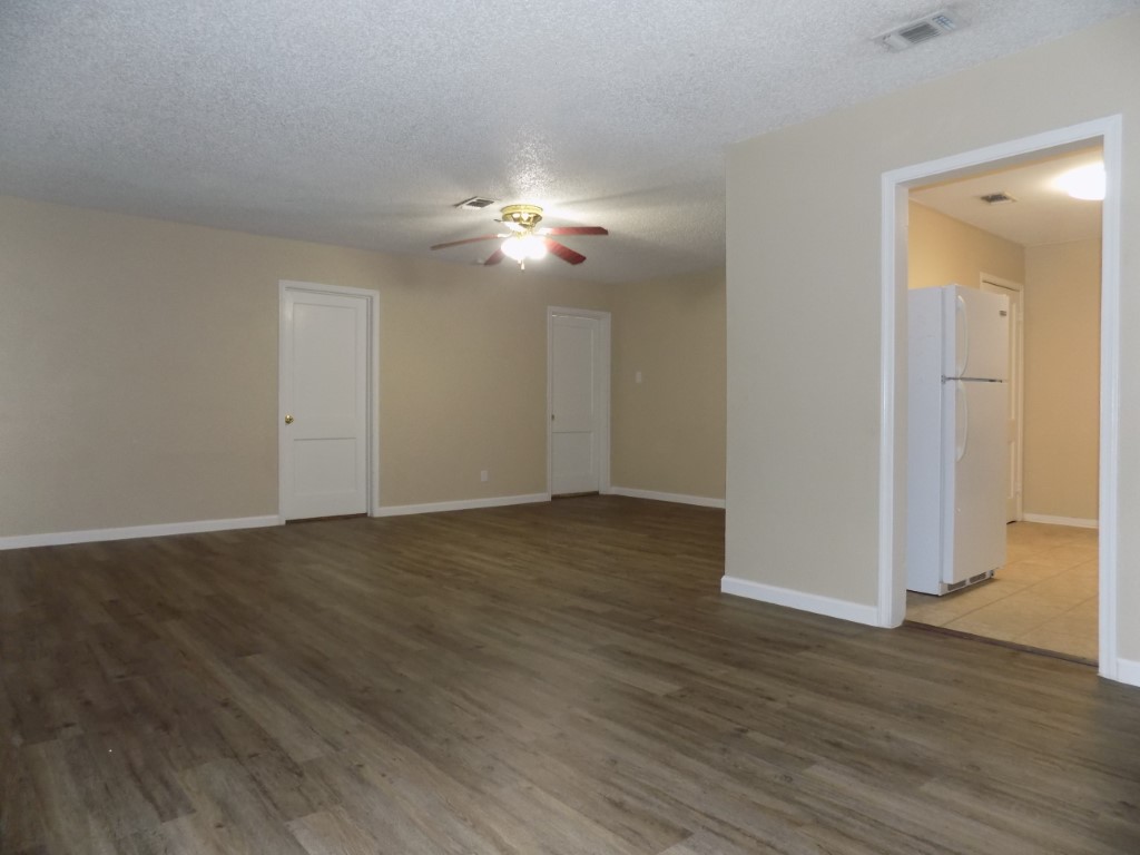 413 N. Bishop #2