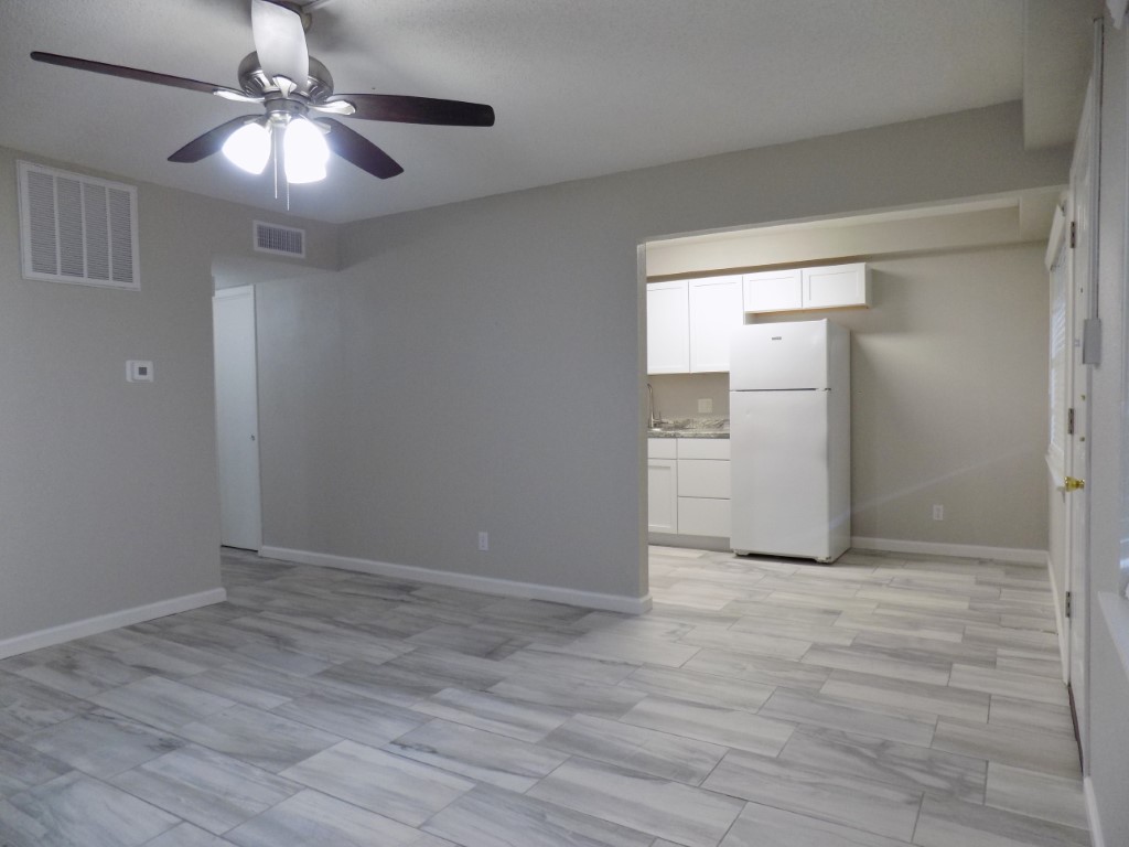 2828 Rio Grande, Apt 03
