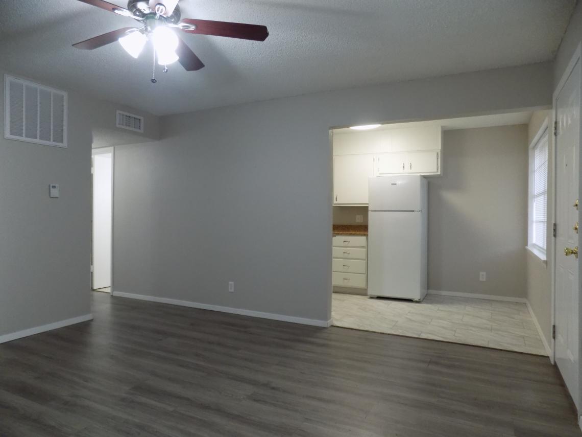 2828 Rio Grande, Apt. 14