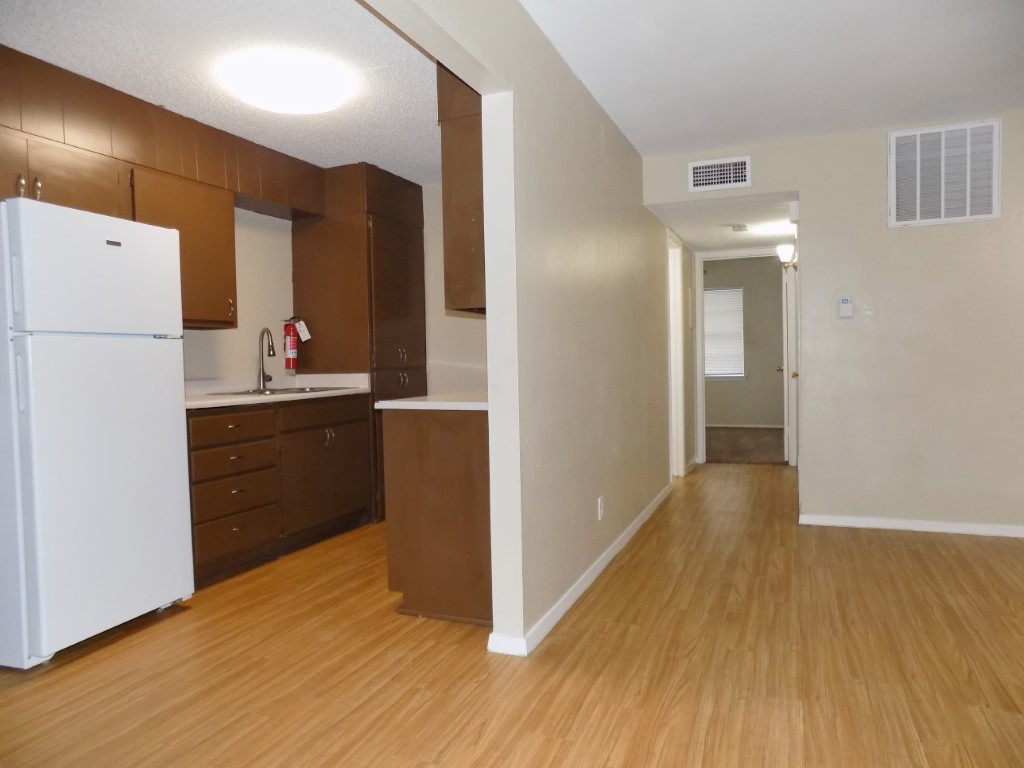 2828 Rio Grande St, Apt 14