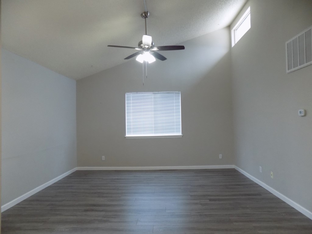 2814 Rio Grande St., Apt 26