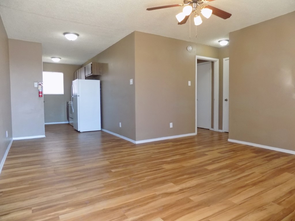 501 N. Bell St., Apt 12