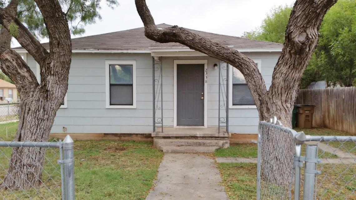 2338 Guadalupe