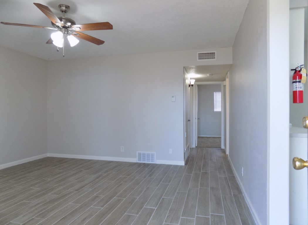 2924 San Antonio St., Apt 01