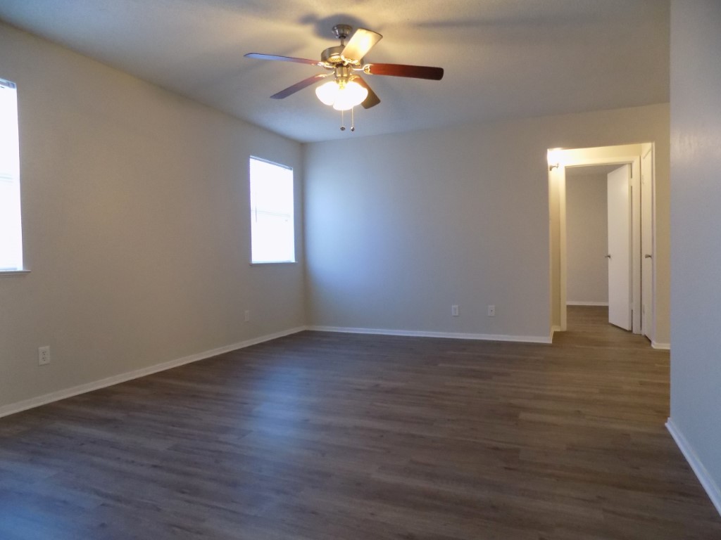 409 Pulliam St, Apt 106