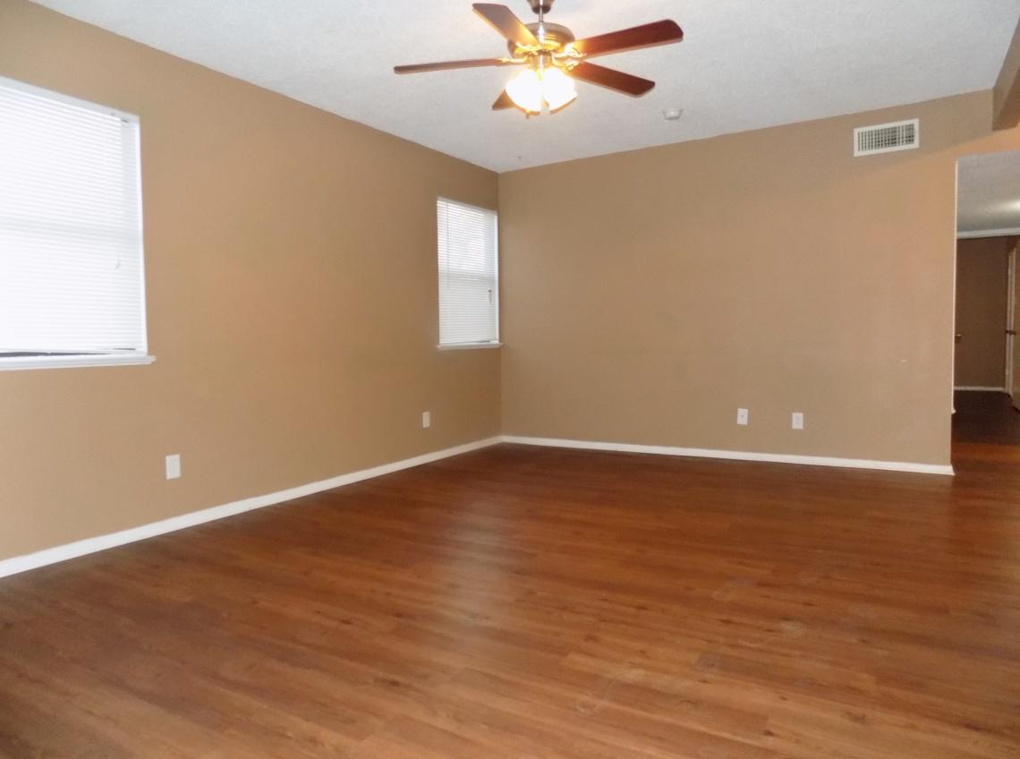 407 Pulliam St, Apt 117