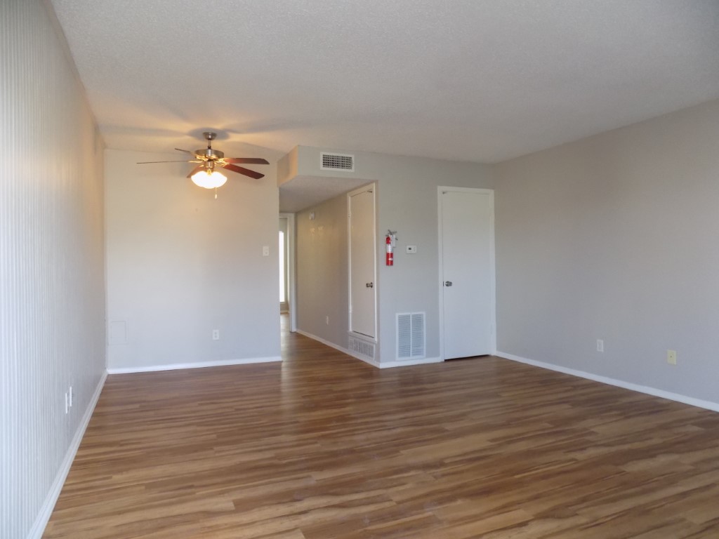 302 N. Main St, Apt 20