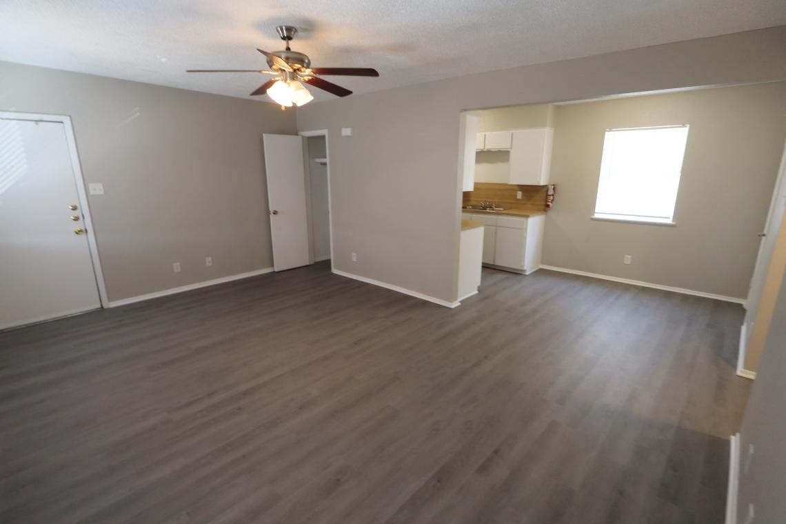 302 N Main St., Apt 43