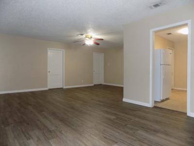 413 N. Bishop #2