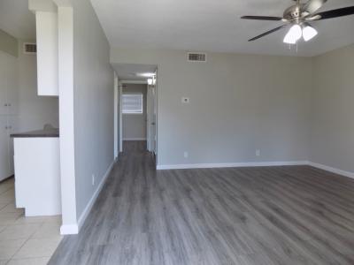 2828 San Antonio, Apt. 06