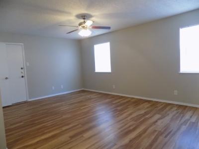 407 Pulliam St, Apt 122