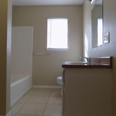 702 E. Highland (10)