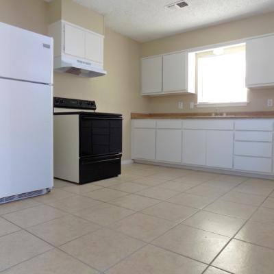 702 E. Highland (8)
