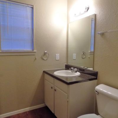 811 Knickerbocker Rd., Apt 819 B (12)