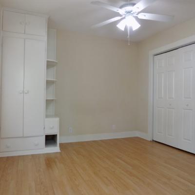 1825 W. Avenue J (21)