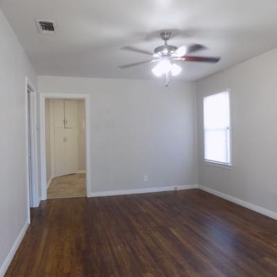 2338 Guadalupe (2)