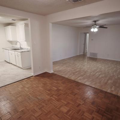 2720 W. Harris (9)