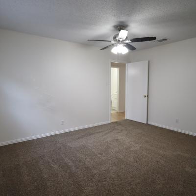 2720 W. Harris (24)