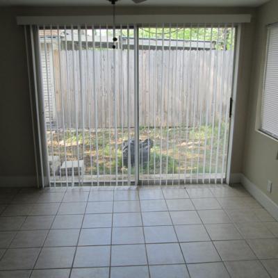 1825 W. Avenue J (30)