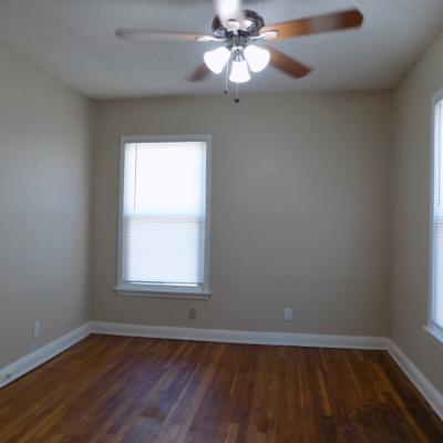 330 W. Avenue C (13)