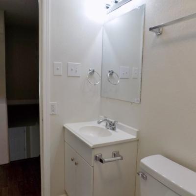 330 W. Avenue C (18)