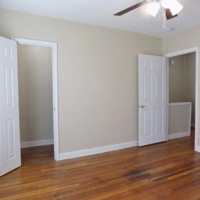 330 W. Avenue C (20)