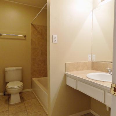 413 N. Bishop #2 (24)