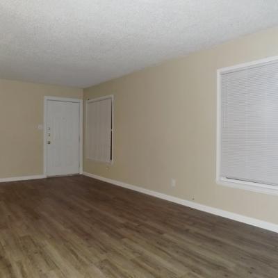 413 N. Bishop #2 (6)