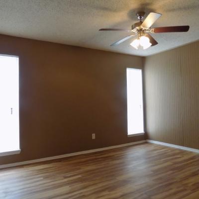 302 N Main St., Apt 17 (6)