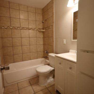 501 N. Bell St, Apt 20 (6)