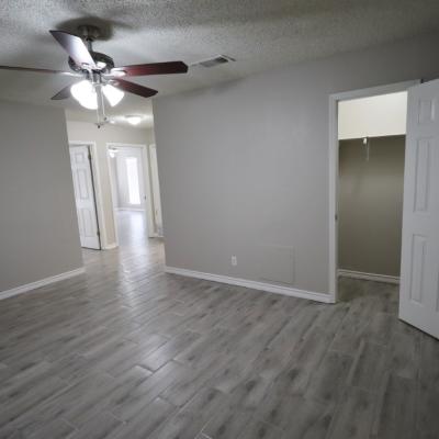 811 Knickerbocker, Apt. D (3)