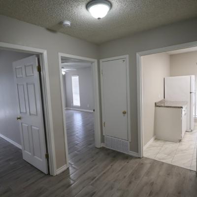 811 Knickerbocker, Apt. D (6)
