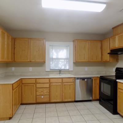 1825 W. Avenue J (10)