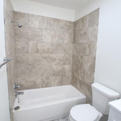 811 Knickerbocker Rd., Apt 815 B (7)