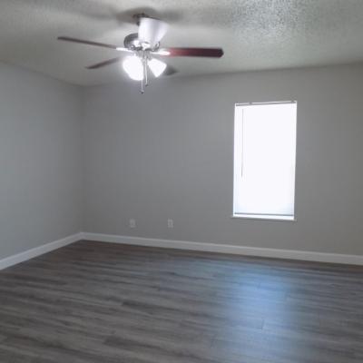 413 N. Bishop #1 (22)