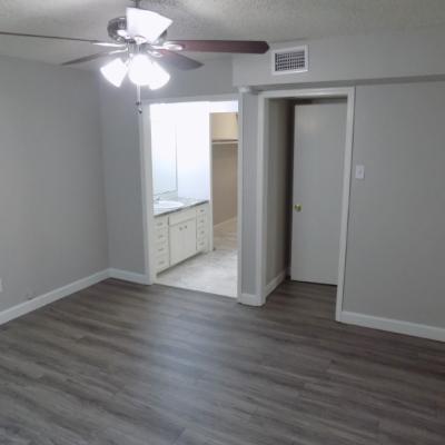 413 N. Bishop #1 (23)