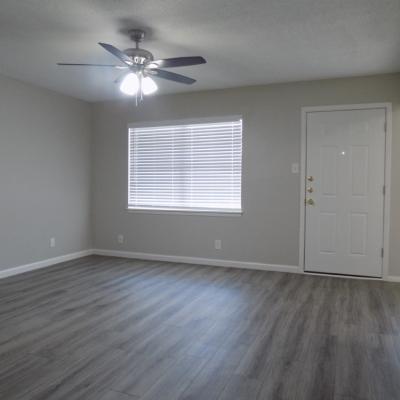 2828 San Antonio, Apt. 06 (5)