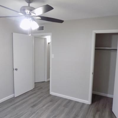 2828 San Antonio, Apt. 06 (18)