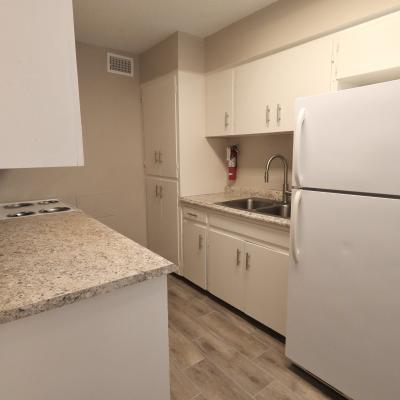 2828 San Antonio St., Apt. 11 (6)