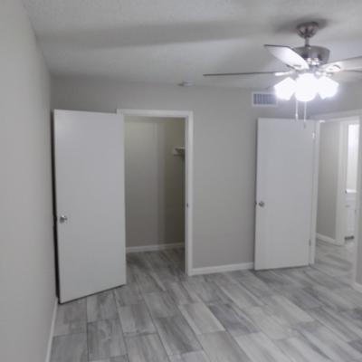 2828 San Antonio, Apt. 12 (15)