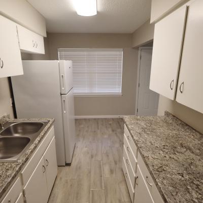 2828 San Antonio St, Apt 13 (7)