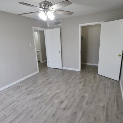 2828 San Antonio St, Apt 13 (14)