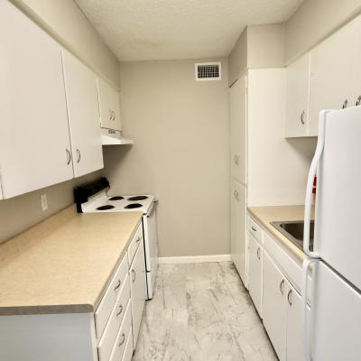 2828 San Antonio, Apt 15 (3)