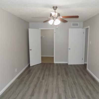 2828 San Antonio St., Apt 17 (21)