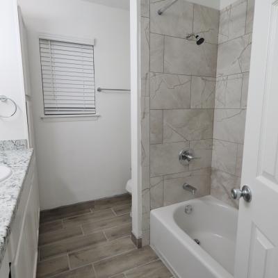2814 Rio Grande, Apt. 24 (13)