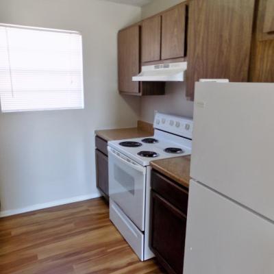 501 N. Bell St, Apt 02 (8)