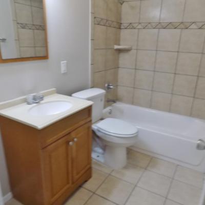 501 N. Bell St, Apt 02 (13)